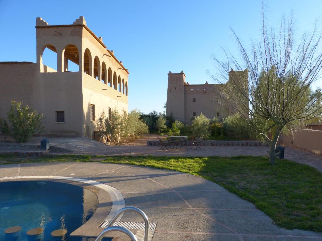 Auberge Famille Benmoro Skoura Exteriör bild